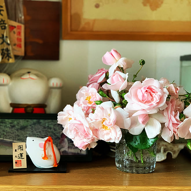 つるばら 薔薇のある暮らし 薔薇 生花 花のある暮らし などのインテリア実例 05 18 09 04 06 Roomclip ルームクリップ