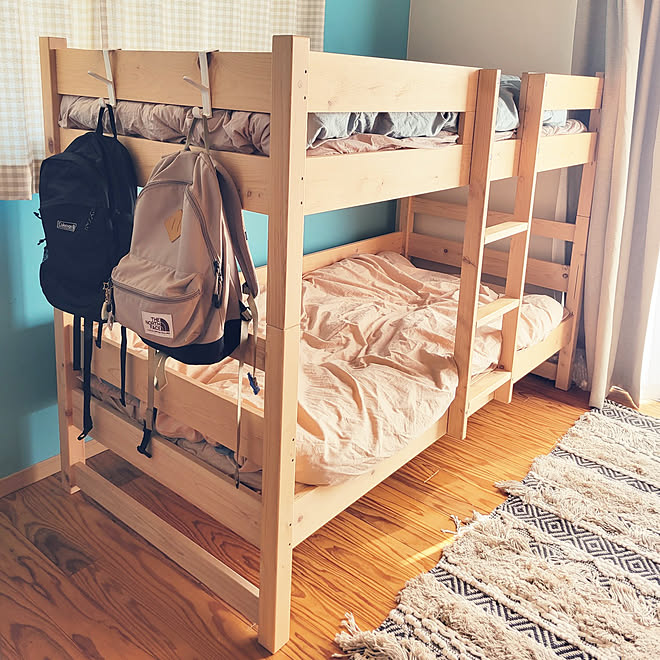 ベッド周り 100均 半額ポイントバックキャンペーン購入品 ラグ こども部屋 などのインテリア実例 22 03 11 50 03 Roomclip ルームクリップ