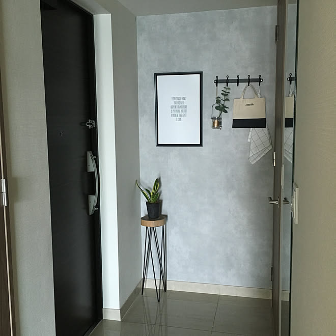 玄関 北欧 モノトーン 海外インテリアに憧れる グレー好き などのインテリア実例 19 08 24 16 08 51 Roomclip ルームクリップ