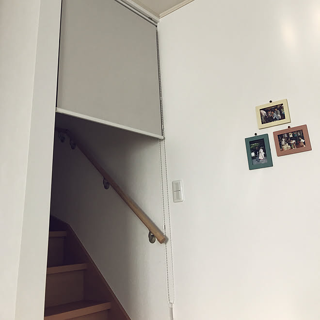 リビング 寒さ対策 リビングイン階段 ロールスクリーン 階段 などのインテリア実例 18 01 23 15 29 19 Roomclip ルームクリップ