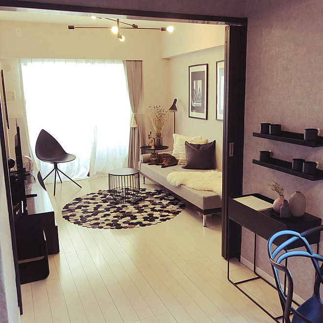 ボーコンセプト ラグ 照明 Ikea ニトリ モノトーン などのインテリア実例 19 10 09 07 50 Roomclip ルームクリップ