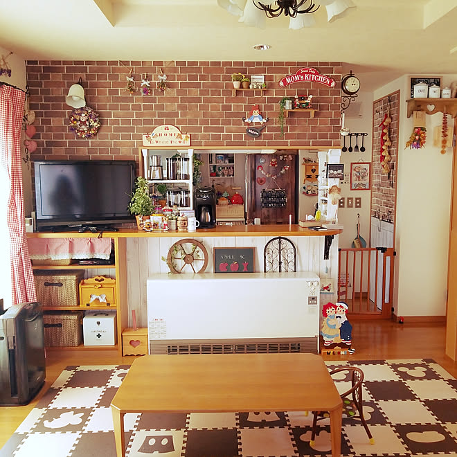 リビング カントリー アン アンディ ディズニー ホーロー缶 などのインテリア実例 18 06 09 15 05 41 Roomclip ルームクリップ