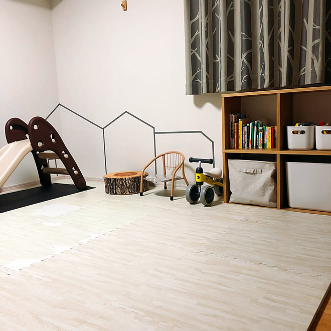 リビング ニトリ すべり台 ジョイントマット ジョイントマット木目調 などのインテリア実例 18 11 16 21 55 50 Roomclip ルームクリップ