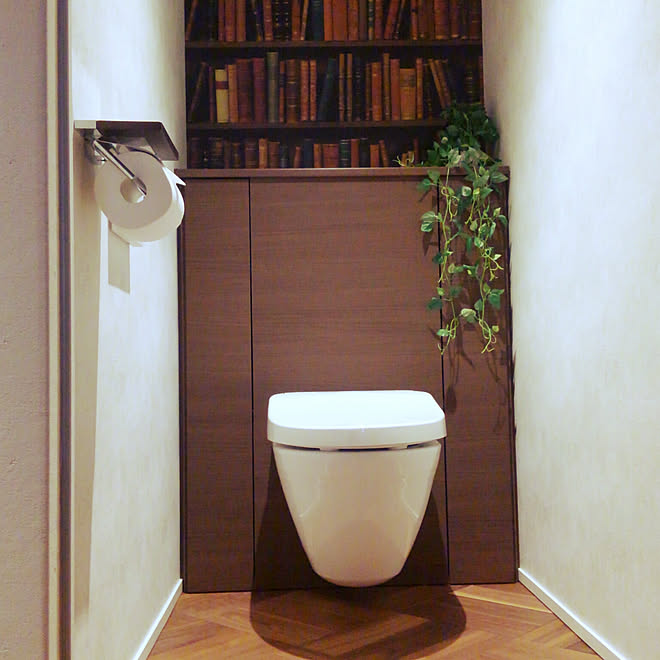 バス トイレ ダウンライトled パーケットフローリング サンゲツ壁紙 ウォールナット無垢材 などのインテリア実例 19 02 27 18 11 Roomclip ルームクリップ