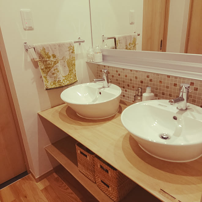 パナソニック ジャニス 洗面所 造作洗面台 モザイクタイル などのインテリア実例 18 06 29 22 10 59 Roomclip ルームクリップ パナソニック ジャニス 洗面所 造作洗面台 モザイクタイル などのインテリア実例 18 06 29 22 10 59 Roomclip ルームクリップ