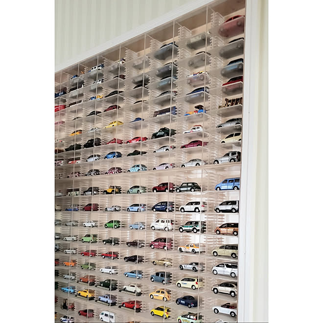 棚 トミカ収納 トミカ収納 ディスプレイ トミカ棚 埋め込み棚 などのインテリア実例 01 22 10 27 01 Roomclip ルームクリップ