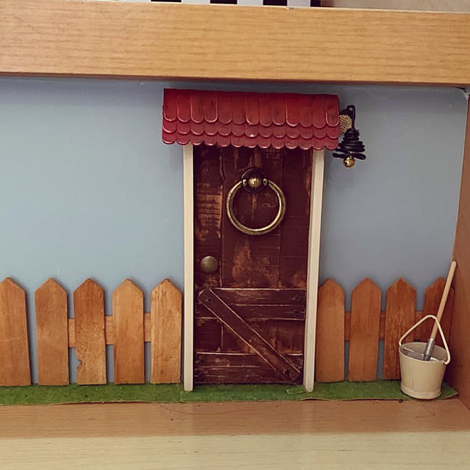 階段リメイク 小人のドア 小人の扉 妖精の扉 妖精のドア などのインテリア実例 21 12 16 23 34 03 Roomclip ルームクリップ