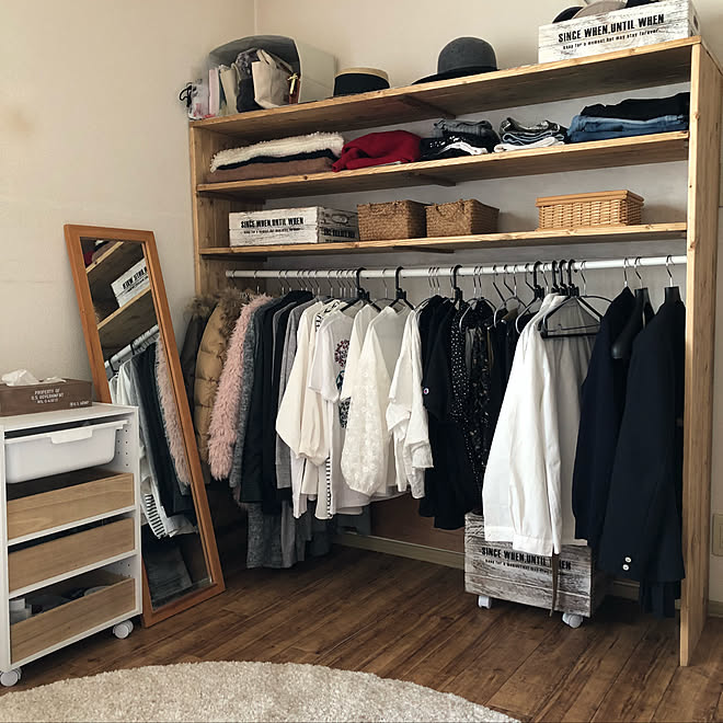 棚 極狭アパート 賃貸でも諦めない オープンクローゼット風 ディスプレイのセンスが欲しい などのインテリア実例 18 10 03 08 23 58 Roomclip ルームクリップ