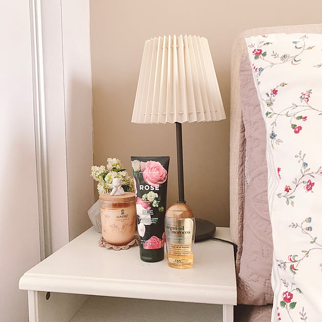 Ikea テーブルランプ Ikea ベッドサイドテーブル お風呂 Ikea ベッド周り などのインテリア実例 10 21 14 37 54 Roomclip ルームクリップ