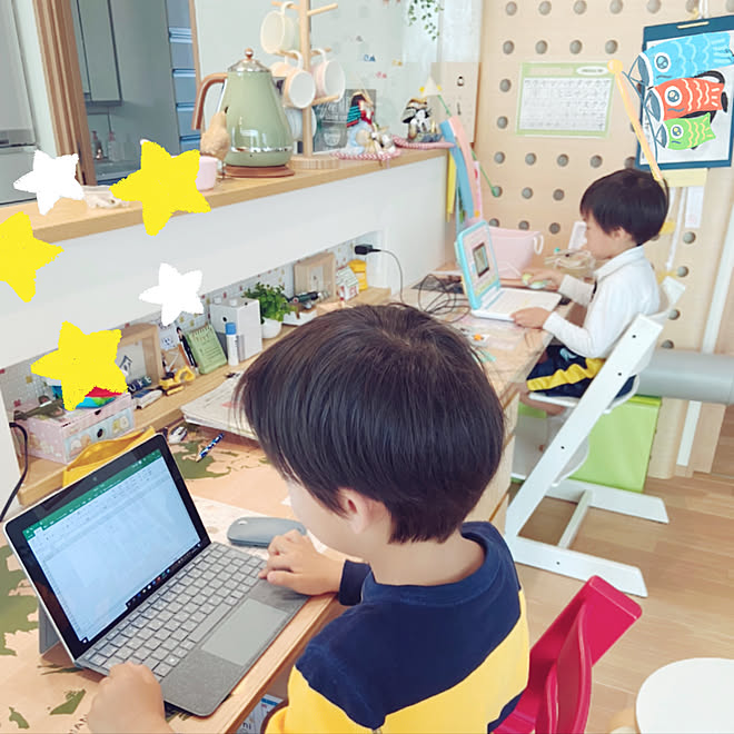 お兄ちゃんの真似したい弟 兄弟ツーショット 兄弟スペース パソコン 勉強コーナー Pc初心者 などのインテリア実例 05 19 16 57 39 Roomclip ルームクリップ