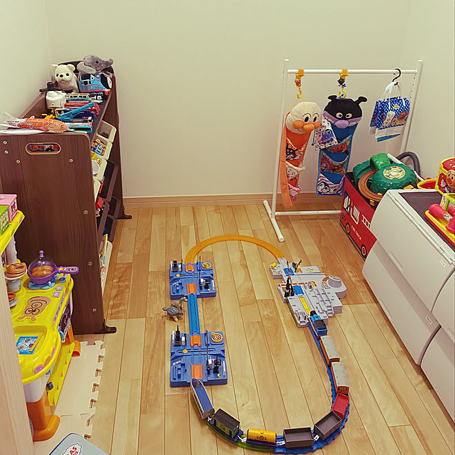 おもちゃ収納 納戸 プラレール トーマス アンパンマン などのインテリア実例 10 07 16 27 36 Roomclip ルームクリップ おもちゃ収納 納戸 プラレール トーマス アンパンマン などのインテリア実例 10 07 16 27 36 Roomclip ルームクリップ