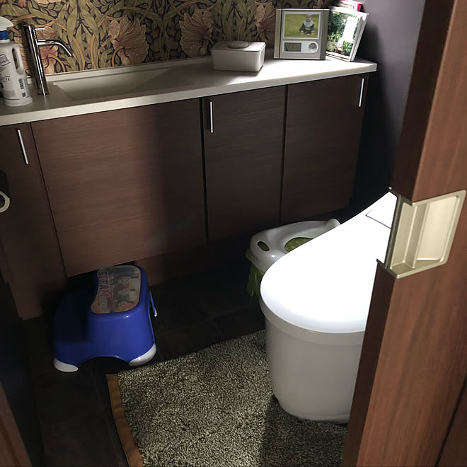 バス トイレ リクシルのトイレ ウィリアムモーリス 積水ハウス 壁紙のインテリア実例 18 10 10 19 06 34 Roomclip ルームクリップ バス トイレ リクシルのトイレ ウィリアムモーリス 積水ハウス 壁紙のインテリア実例 18 10 10 19 06 34 Roomclip ルームクリップ