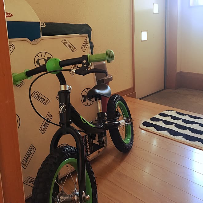 玄関/入り口/こどもと暮らすインテリア/子供の自転車/コールマン 
