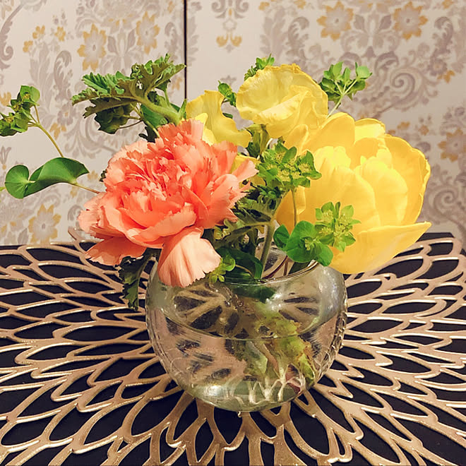 パーテーション Francfranc お花の名前教えてください お花詳しくないですが カーネーション などのインテリア実例 22 03 22 08 42 28 Roomclip ルームクリップ