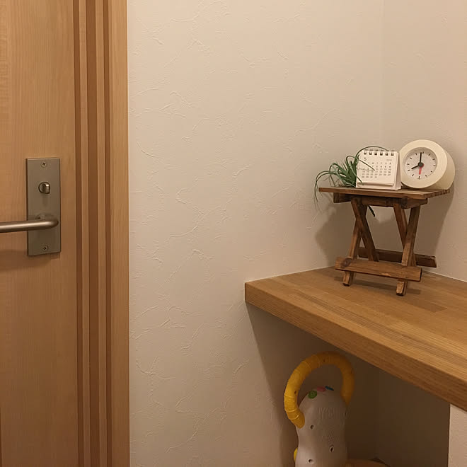 バス/トイレ/トイレはリクシル/密かに子どもの補助便座/造作棚/IKEAの時計...などのインテリア実例 - 2018-05-04 20:03:33 ｜ RoomClip... 