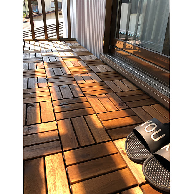 ベランダガーデンに憧れる ジョイントウッドタイル カインズ ベランダ 玄関 入り口 などのインテリア実例 19 05 05 13 44 38 Roomclip ルームクリップ