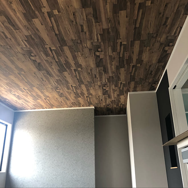 無塗装 パイン材 無垢の床 無垢材 天井 木目クロス などのインテリア実例 06 30 21 41 58 Roomclip ルームクリップ