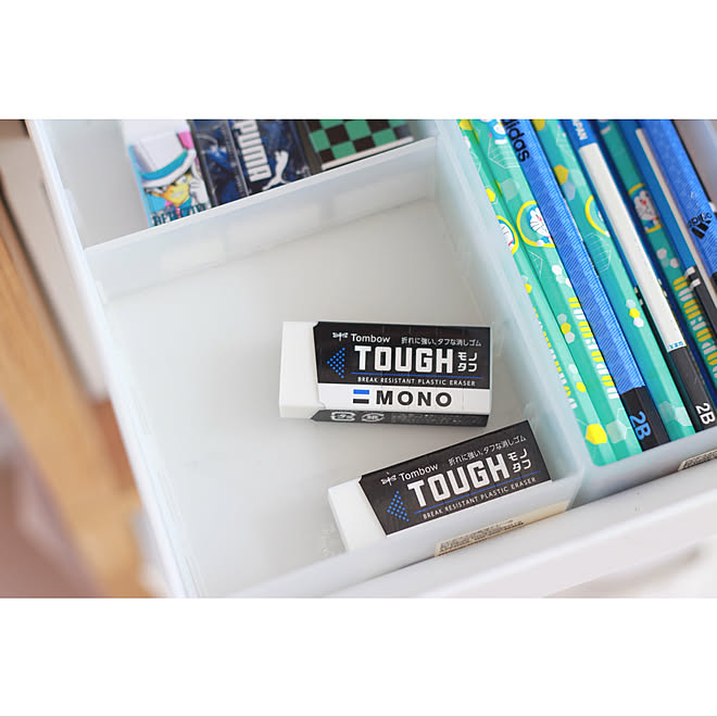 無印良品 モノタフ 文房具 消しゴム シンプルな暮らし などのインテリア実例 21 05 05 23 15 44 Roomclip ルームクリップ