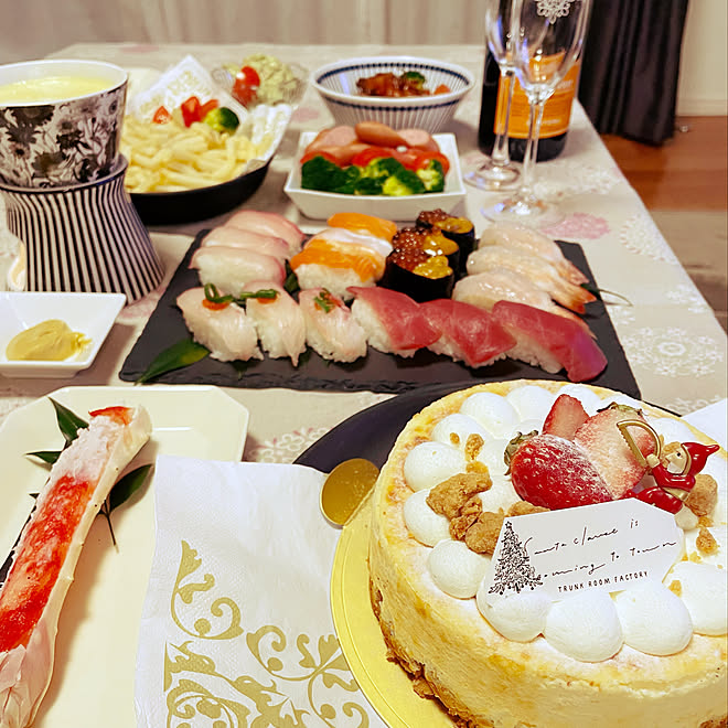 フランフラン 飲兵衛部 パーティー ケーキ おうちごはん などのインテリア実例 21 12 27 23 58 Roomclip ルームクリップ