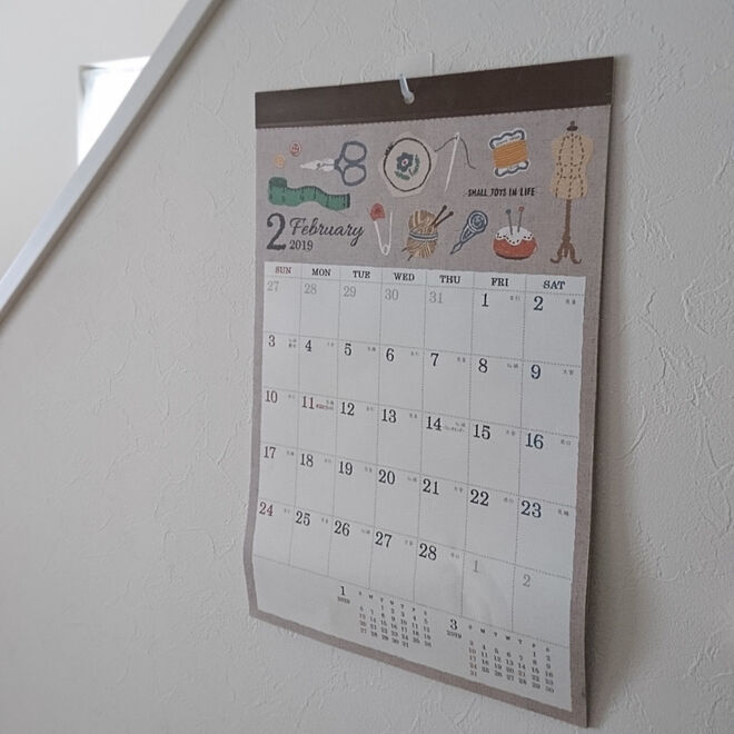 壁紙に貼れるフック セリア セリアのカレンダー 棚 100均 などのインテリア実例 19 02 02 16 04 05 Roomclip ルームクリップ