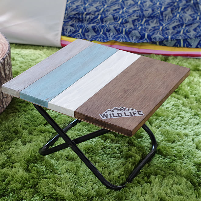 部屋全体 草原カーペット スクラップウッド風 100均diy 折りたたみテーブル などのインテリア実例 18 10 18 12 53 49 Roomclip ルームクリップ