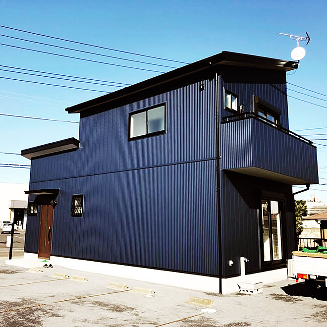壁 天井 スーパーダイマ ガルバリウム 外壁 ネイビー 小さな家 などのインテリア実例 17 12 09 18 38 58 Roomclip ルームクリップ 壁 天井 スーパーダイマ ガルバリウム 外壁 ネイビー 小さな家 などのインテリア実例 17 12 09 18 38 58 Roomclip ルームクリップ