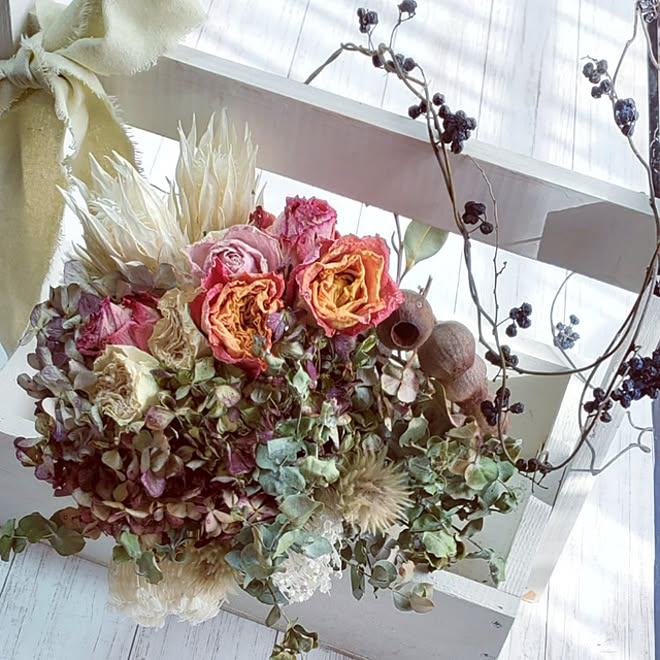 部屋全体 見てくださってありがとうございます お花のある暮らし ドライフラワー バラ などのインテリア実例 22 01 03 13 14 40 Roomclip ルームクリップ