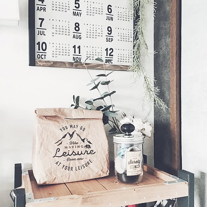 Chikoさんラベル ラベル 白レンガ壁紙 キャンドゥ 紙袋 などのインテリア実例 17 04 12 19 15 47 Roomclip ルームクリップ