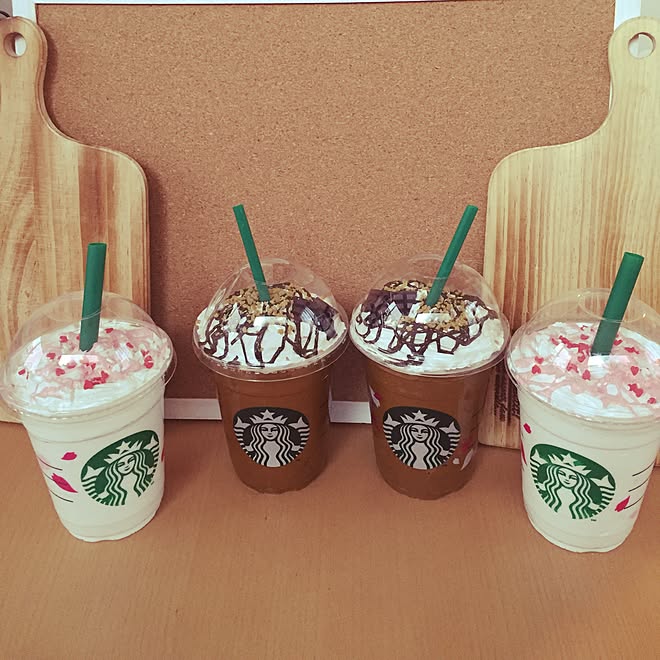 キッチン/下手過ぎてお恥ずかしい/スタバカップ/フラペチーノ風/スタバのカップ再利用♡&hellip;などのインテリア実例 20160226