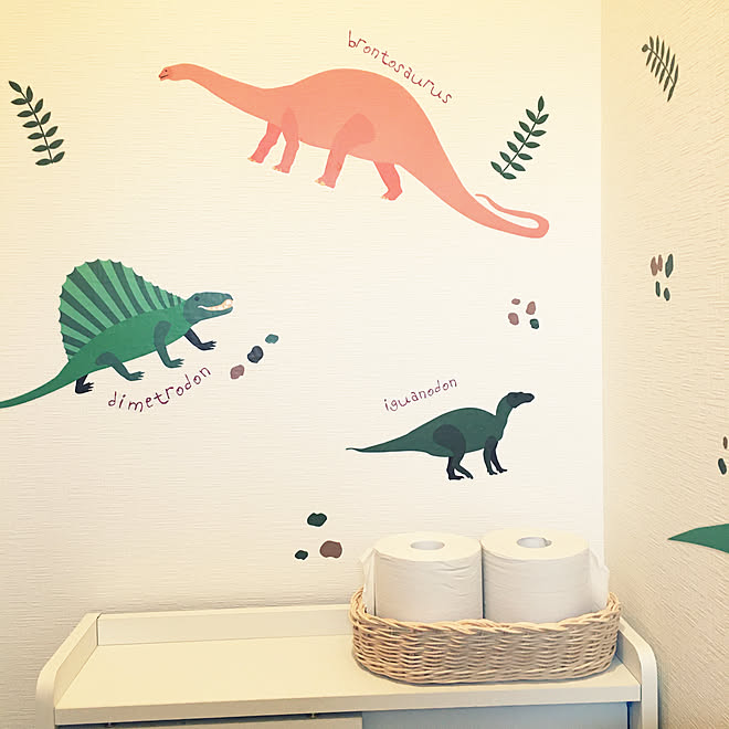 トイレットペーパー収納 トイレトレーニング 恐竜 ウォールステッカー バス トイレのインテリア実例 21 08 22 18 13 Roomclip ルームクリップ