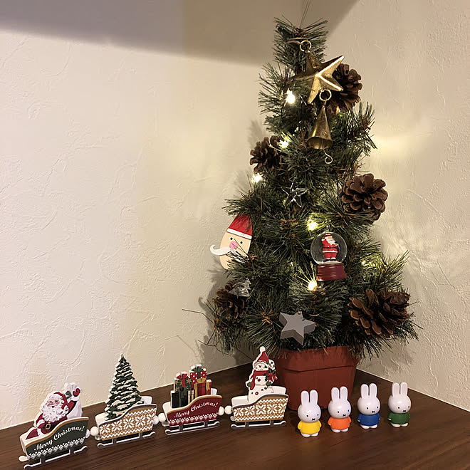 スリーコインズ クリスマス セリア クリスマスツリー こどもと暮らす などのインテリア実例 11 11 15 35 59 Roomclip ルームクリップ
