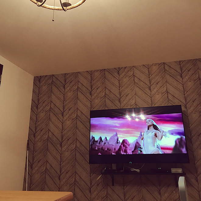 壁掛けテレビ Lg リビング ヘリンボーン 輸入壁紙 などのインテリア実例 17 09 03 00 42 50 Roomclip ルームクリップ 壁掛けテレビ Lg リビング ヘリンボーン 輸入壁紙 などのインテリア実例 17 09 03 00 42 50 Roomclip ルームクリップ