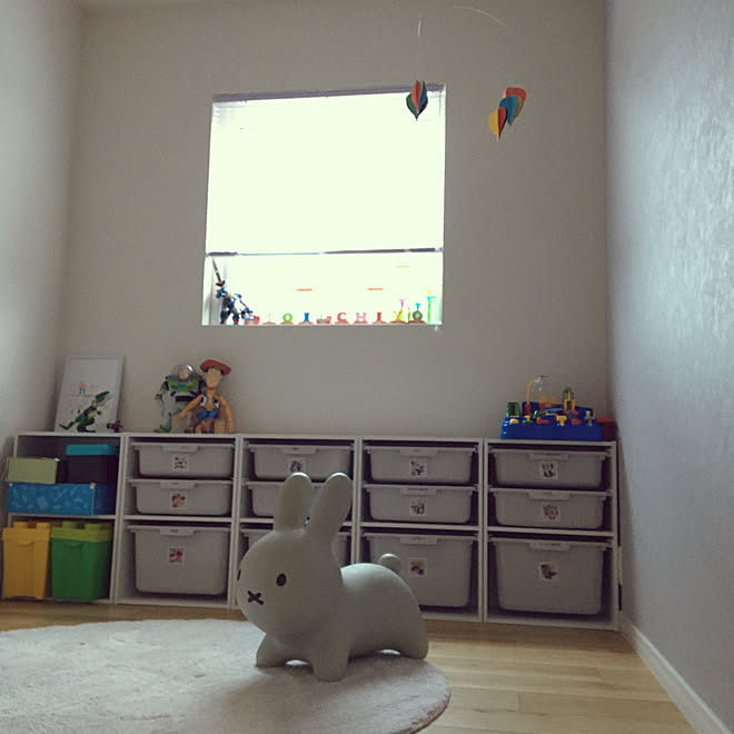 ニトリのカラボ おもちゃ収納 おもちゃ部屋 こどもと暮らす 部屋全体 などのインテリア実例 11 04 12 24 52 Roomclip ルームクリップ