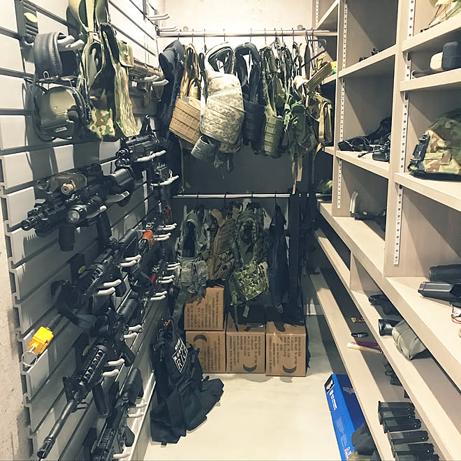 玄関 入り口 雑貨 趣味部屋 男前 武器庫のインテリア実例 18 07 16 00 44 43 Roomclip ルームクリップ