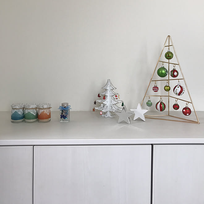 玄関 入り口 ダイソー クリスマスディスプレイ ハーバリウム ハーバリウム手作り などのインテリア実例 18 11 12 11 46 39 Roomclip ルームクリップ