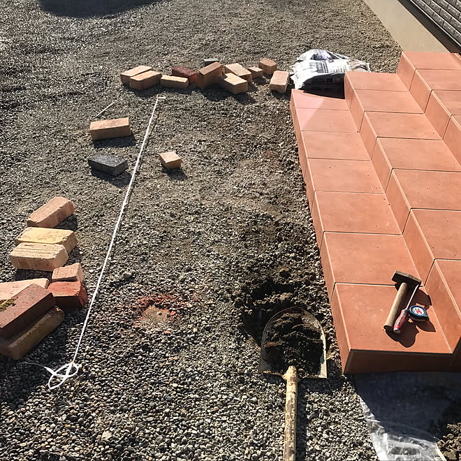 玄関 入り口 カインズホーム アンティークレンガ レンガ 外構diy などのインテリア実例 18 11 03 19 59 04 Roomclip ルームクリップ