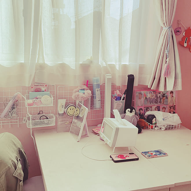 勉強机まわり 勉強机 小学生姉妹のお部屋 Bts 姉妹部屋 などのインテリア実例 22 01 05 13 43 10 Roomclip ルームクリップ