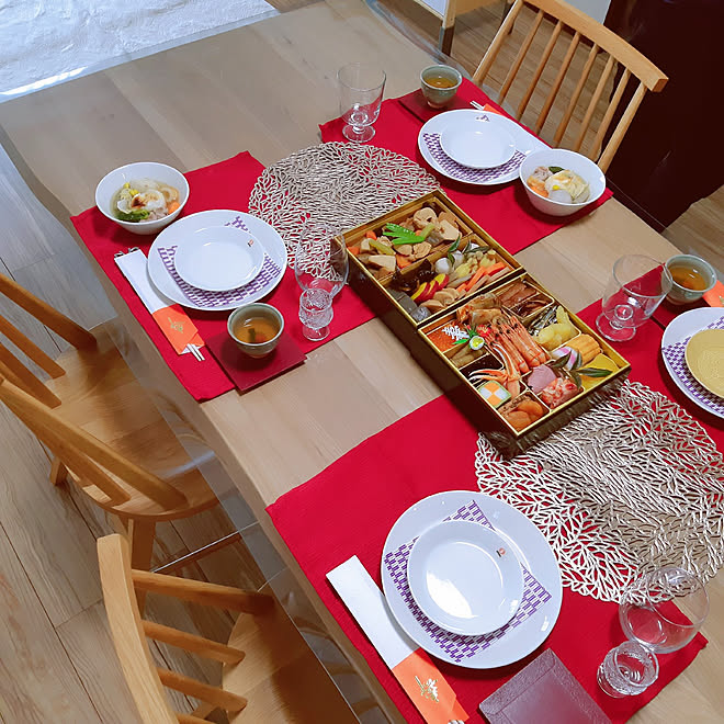 机 お正月インテリア テーブルセッティング テーブルこーディネート 正月インテリア などのインテリア実例 21 01 01 10 49 05 Roomclip ルームクリップ 机 お正月インテリア テーブルセッティング テーブルこーディネート 正月インテリア などのインテリア実例 21 01 01 10 49 05 Roomclip ルームクリップ