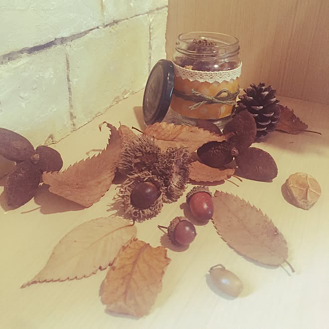 玄関 入り口 秋 木の実 落ち葉 どんぐりのインテリア実例 16 10 09 12 53 00 Roomclip ルームクリップ
