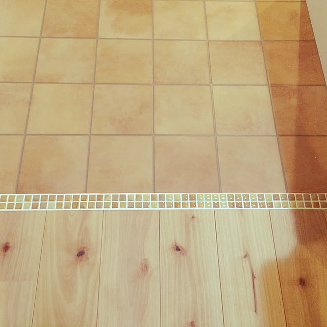 部屋全体 リフォーム完成 テラコッタ調クッションフロア タイル 床みきり などのインテリア実例 17 02 23 08 18 23 Roomclip ルームクリップ