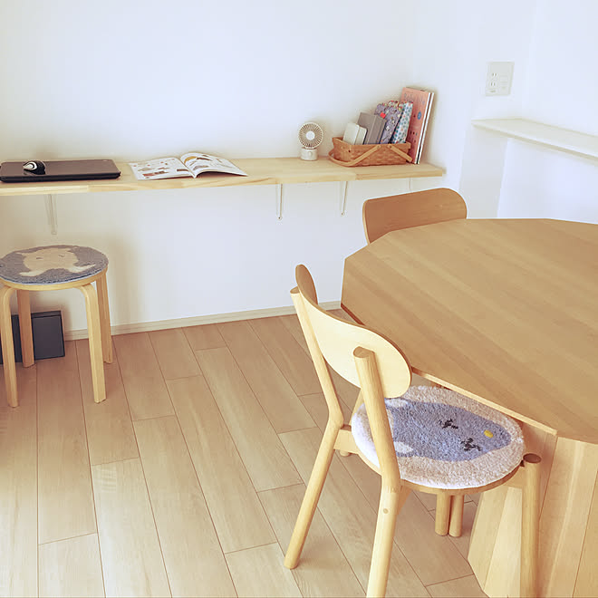壁付け机 勉強机diy ウォールシェルフ ウォールシェルフdiy 机 などのインテリア実例 18 11 24 13 56 45 Roomclip ルームクリップ 壁付け机 勉強机diy ウォールシェルフ ウォールシェルフdiy 机 などのインテリア実例 18 11 24 13 56 45 Roomclip ルームクリップ