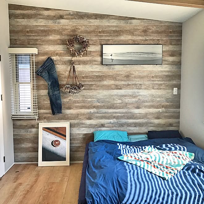 ベッド周り 壁紙 ニトリ Rhc 西海岸 などのインテリア実例 17 03 18 09 27 35 Roomclip ルームクリップ