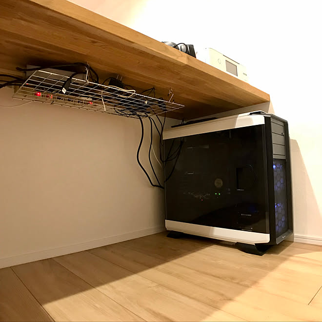 机 配線隠し ケーブルオーガナイザー 書斎スペース 自作pc などのインテリア実例 18 09 19 23 22 48 Roomclip ルームクリップ