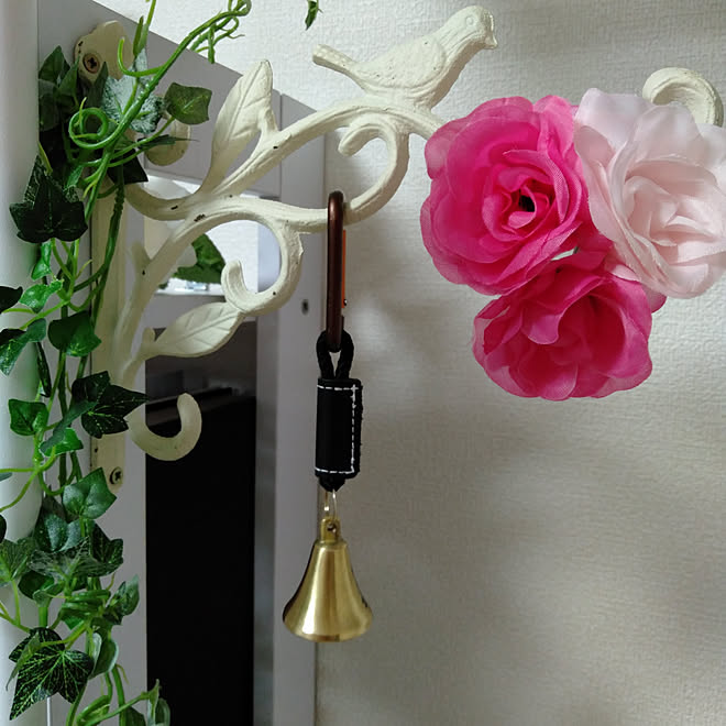 棚 アイアンフック 熊よけ鈴 熊多発注意 フェイクローズ などのインテリア実例 10 28 17 42 51 Roomclip ルームクリップ