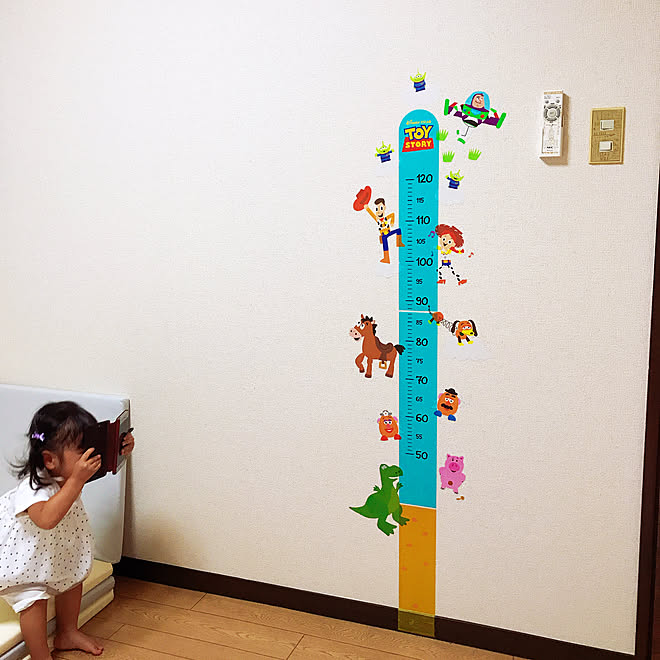カインズ 身長計 トイストーリー ウォールステッカー 2歳 などのインテリア実例 19 09 22 18 26 47 Roomclip ルームクリップ