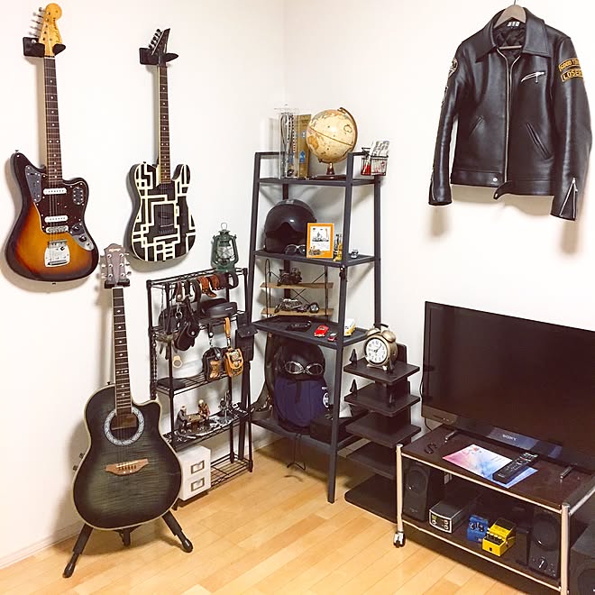 ギターのある部屋 旦那さんのファッション部屋 ファッション Instagram始めました インスタと同じpic などのインテリア実例 17 03 03 21 14 52 Roomclip ルームクリップ