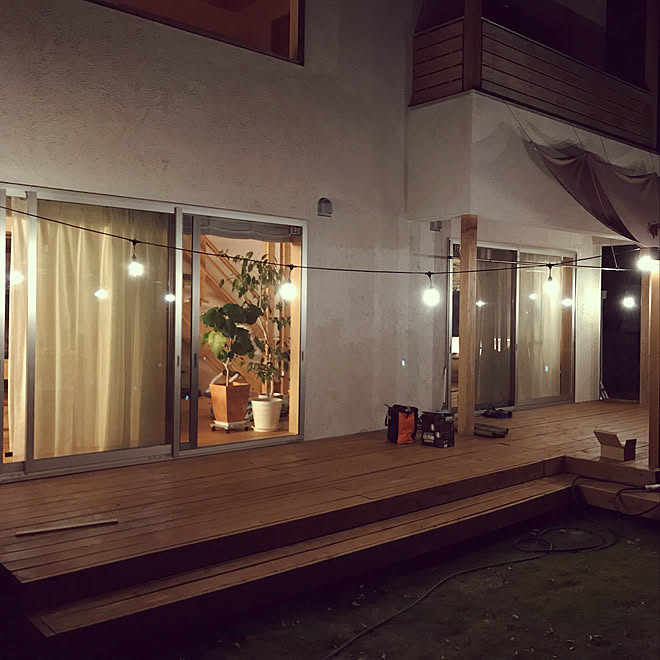部屋全体 ストリングライト ウッドデッキdiy レッドシダー 庭でbbq などのインテリア実例 18 08 18 22 27 58 Roomclip ルームクリップ 部屋全体 ストリングライト ウッドデッキdiy レッドシダー 庭でbbq などのインテリア実例 18 08 18 22 27 58 Roomclip ルームクリップ