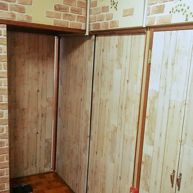 キッチン/リメイクシート木目調/セリア/ふすまリメイク/とびら ...