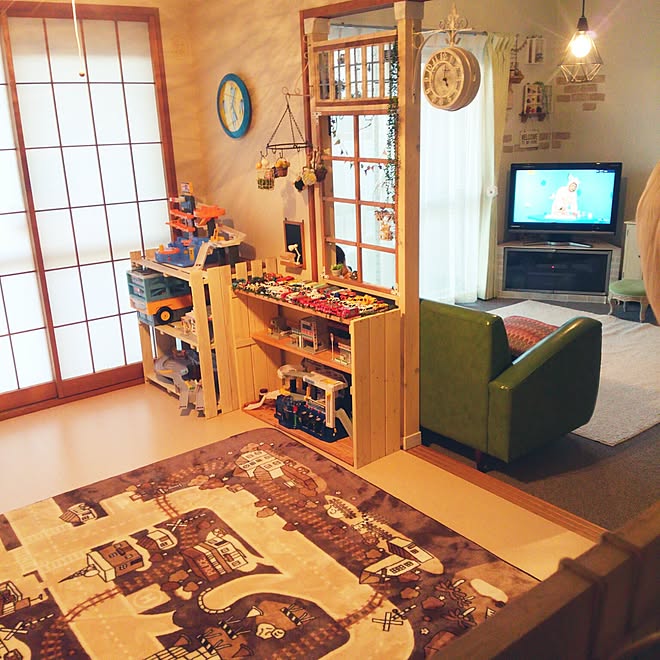 部屋全体 こども部屋 和室 ディアウォール トミカ棚diy などのインテリア実例 17 02 14 17 01 13 Roomclip ルームクリップ
