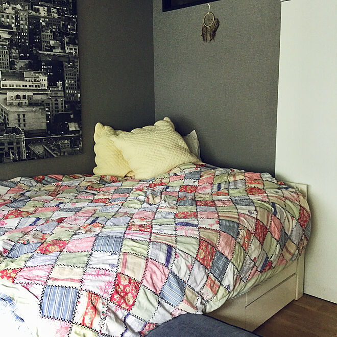 キルト グレーの壁 収納付きベッド Ikea ベッド周りのインテリア実例 19 05 16 11 03 42 Roomclip ルームクリップ